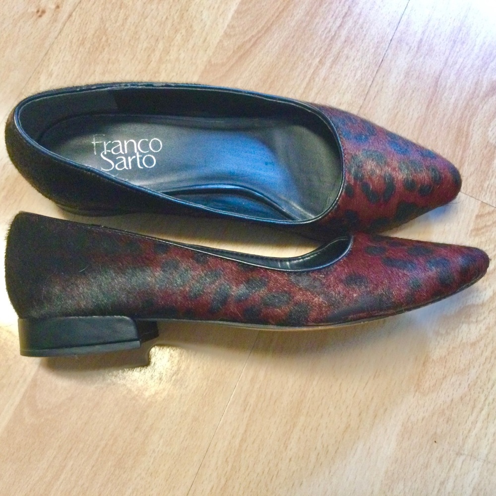 Franco Sarto Size 7 Calf Hair Leather Animal Print Maroon Flats